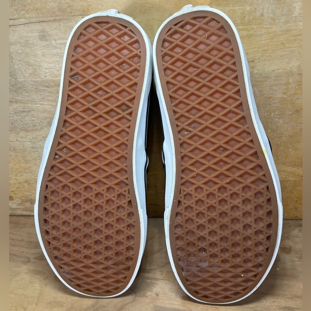 Vans Asher Perforated Womens Size 8 Slip On Shoes Sneakers Black - Picture 7 of 8